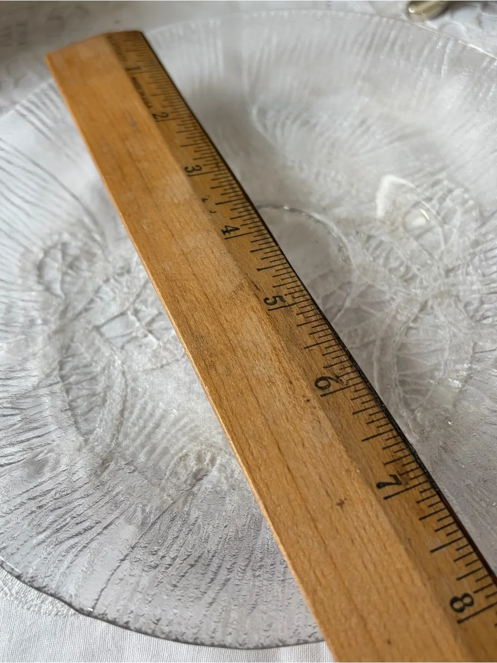 Clear glass textured 8 inch plate